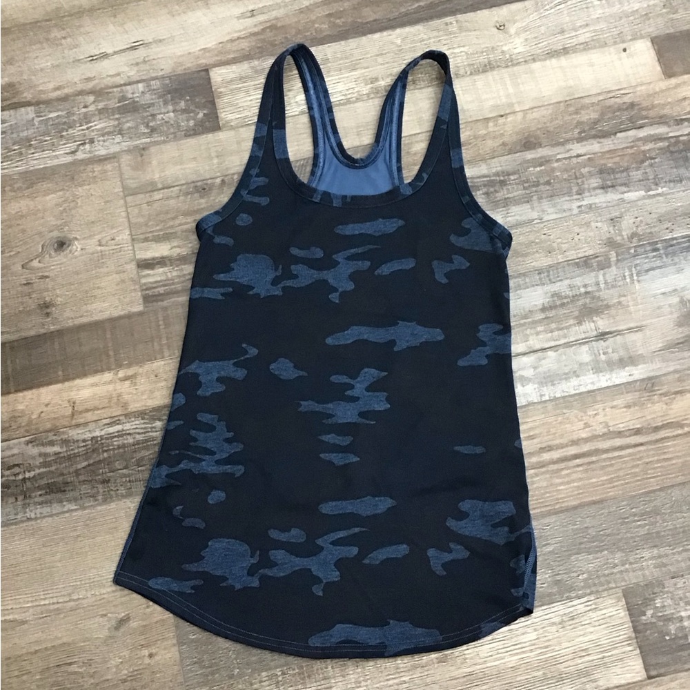 Lululemon Cool Racerback Tank, size 4, blue camouflage